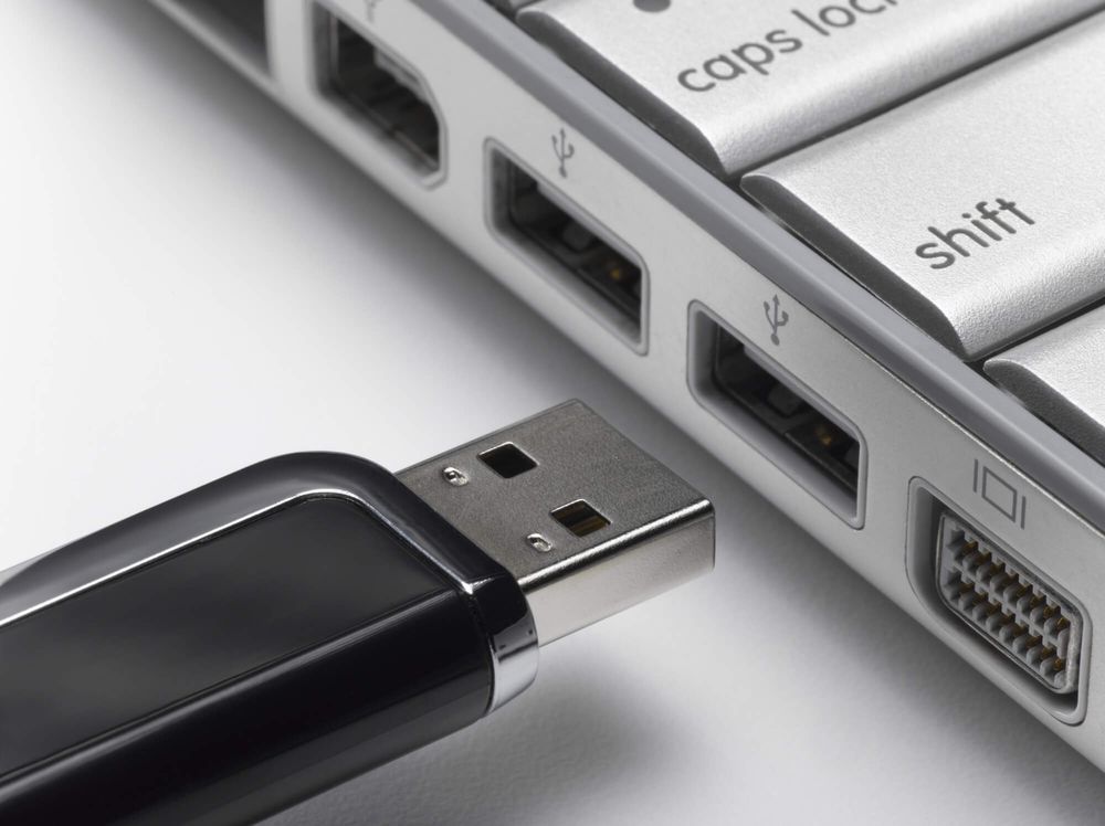 tandpine Jabeth Wilson spejder How to Create a Bootable USB Media Drive? - Windows, Mac, Linux